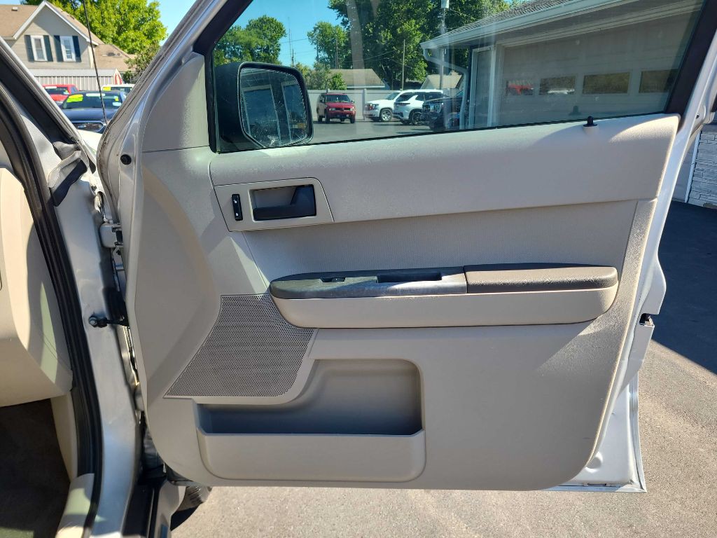 2008 Ford Escape Image 22