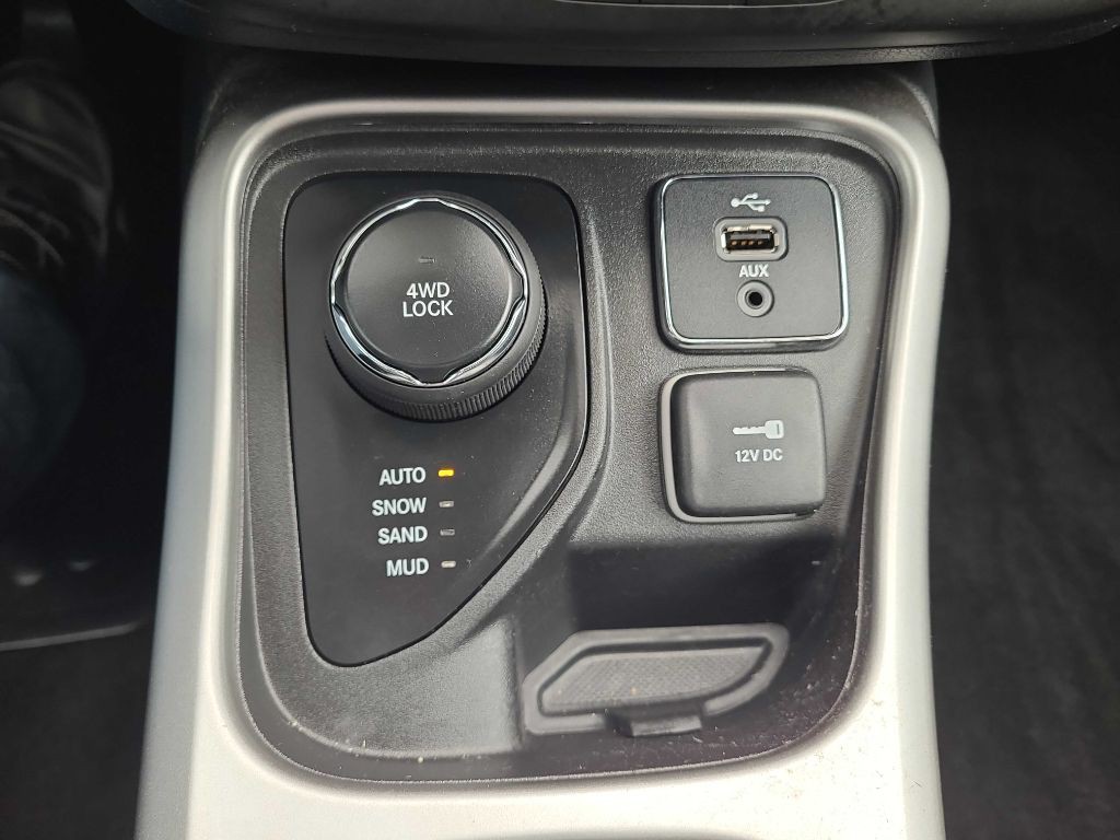 2018 Jeep Compass Image 24