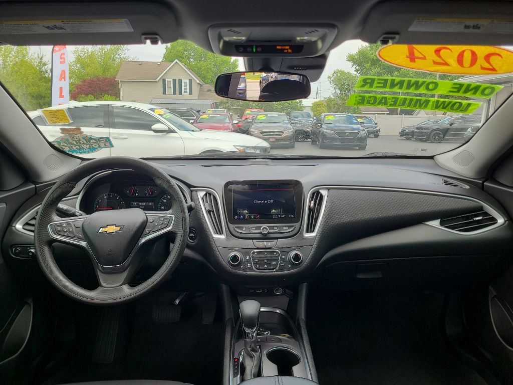 2024 Chevrolet Malibu Image 13