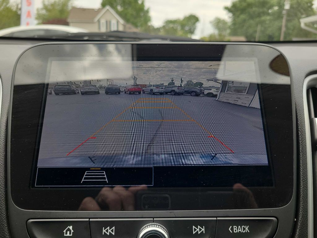 2024 Chevrolet Malibu Image 21
