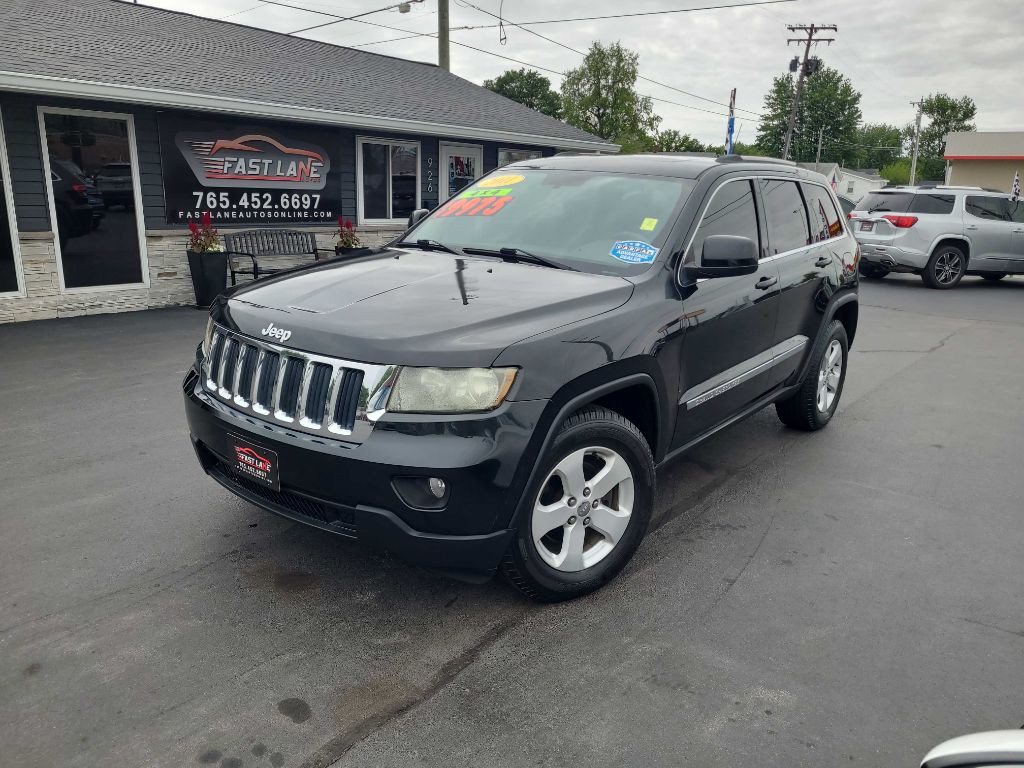 2011 Jeep Grand Cherokee Image 1