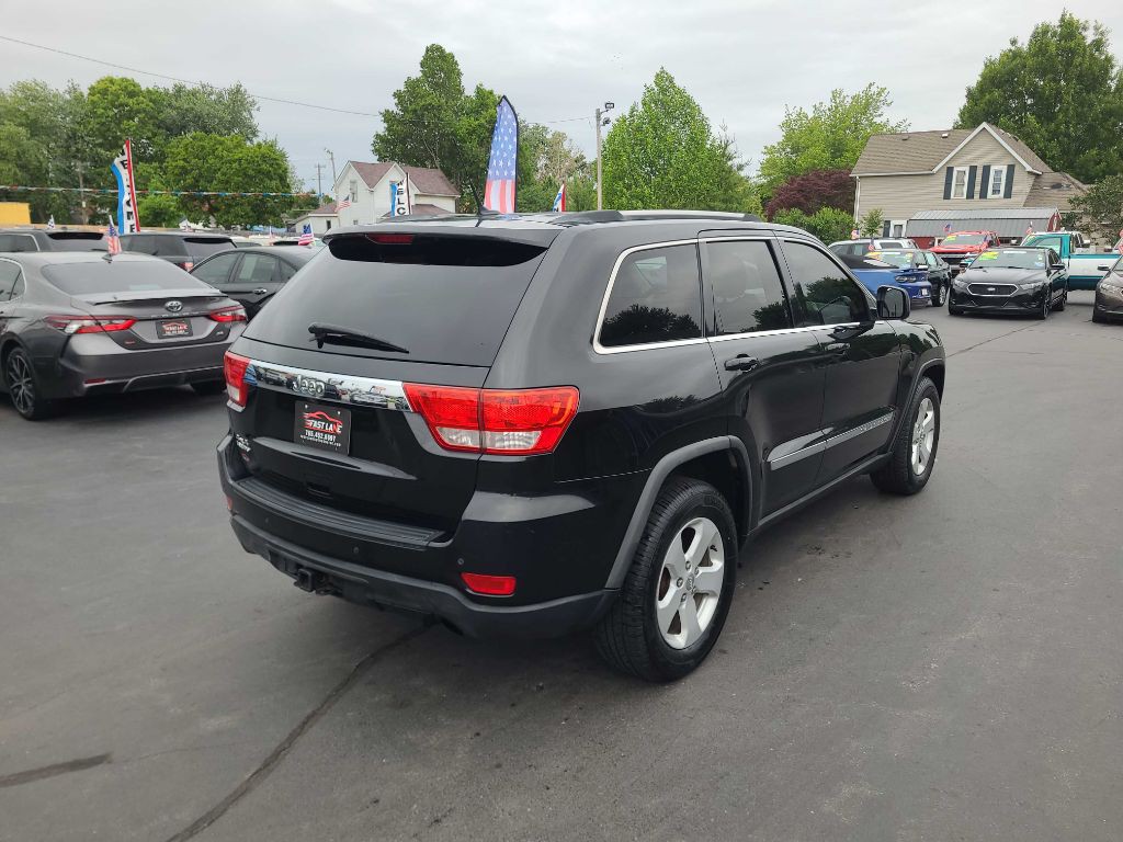 2011 Jeep Grand Cherokee Image 5