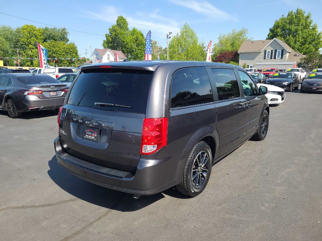 2015 Dodge Grand Caravan Image 5