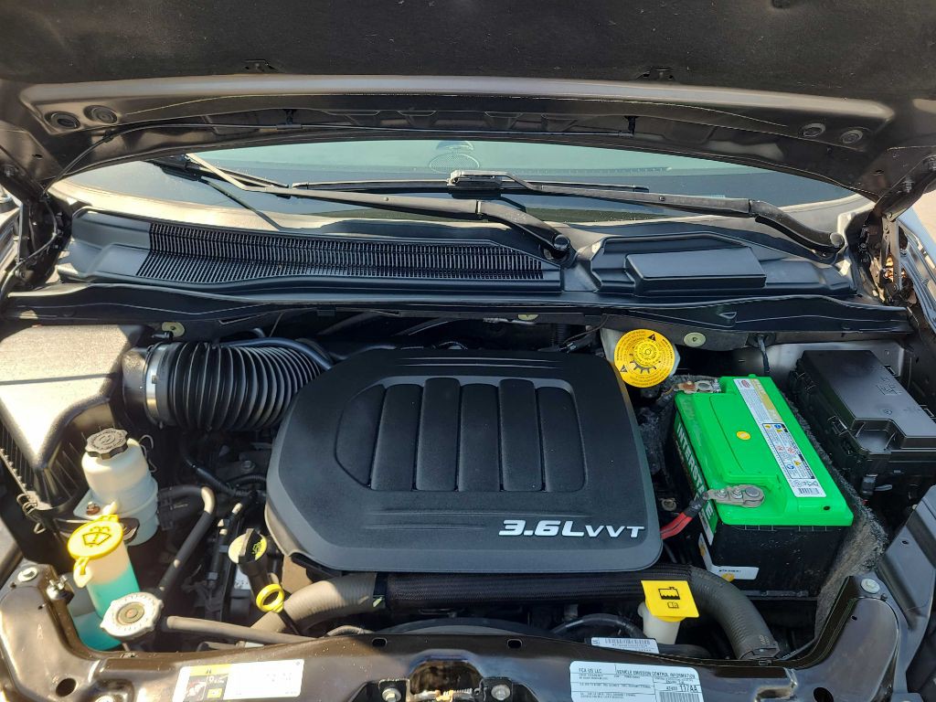 2015 Dodge Grand Caravan Image 30