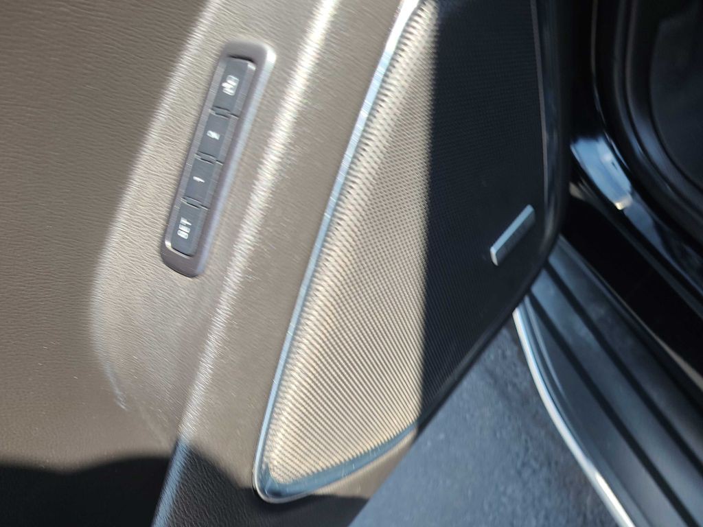 2015 Chevrolet Tahoe Image 36