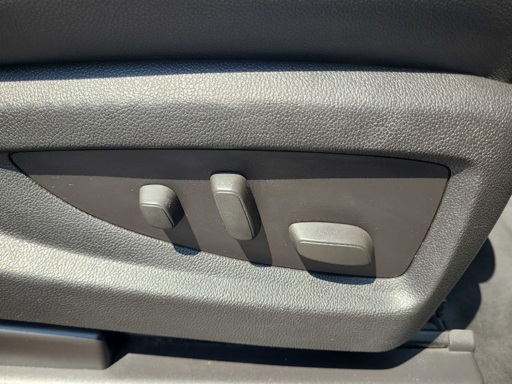 2015 Chevrolet Tahoe Image 38