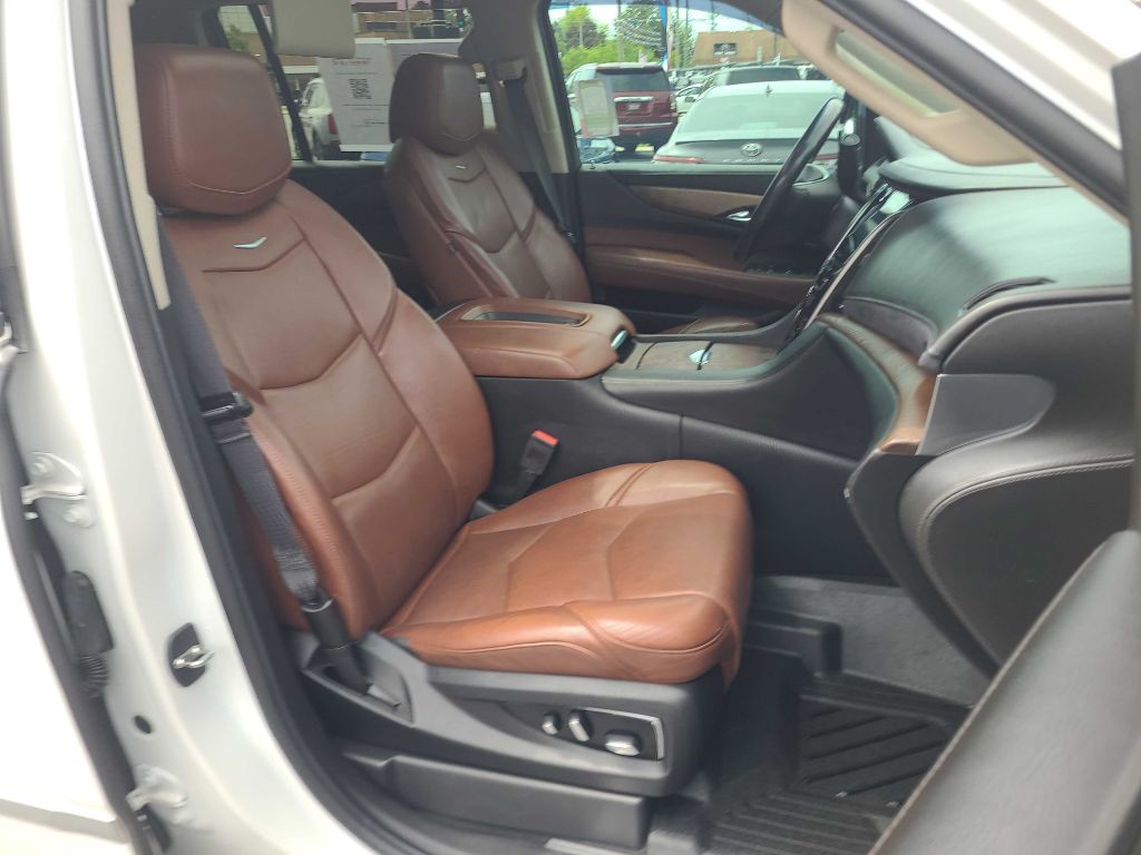 2019 Cadillac Escalade Image 11