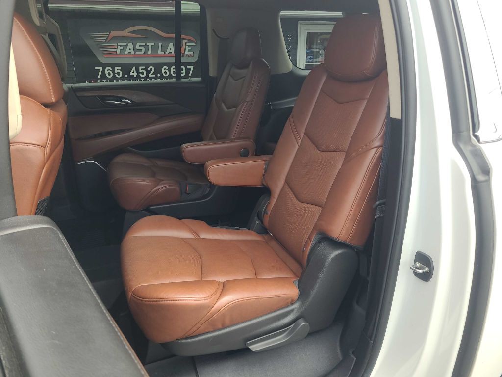 2019 Cadillac Escalade Image 12