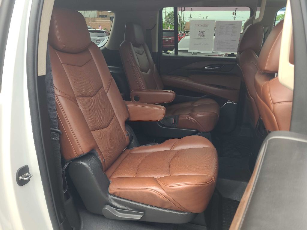 2019 Cadillac Escalade Image 13