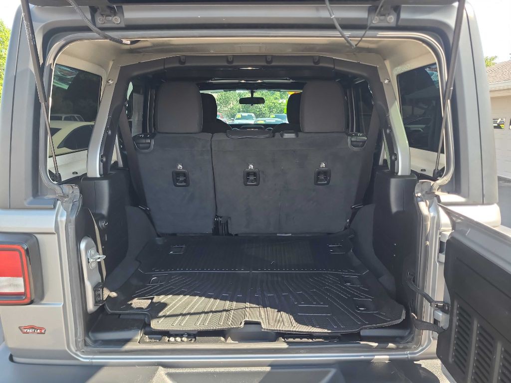 2020 Jeep Wrangler Unlimited Image 14