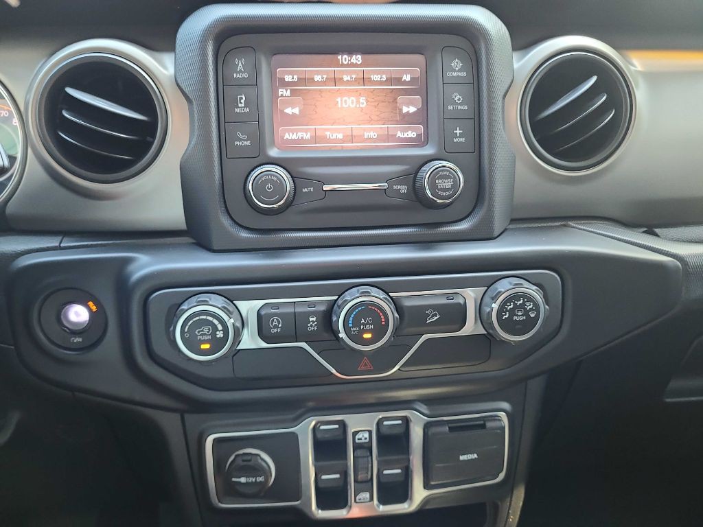 2020 Jeep Wrangler Unlimited Image 21