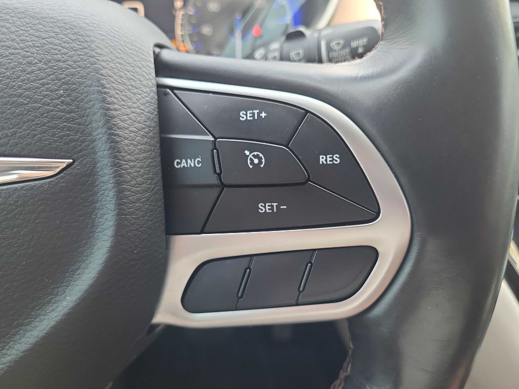 2018 Chrysler Pacifica Image 23