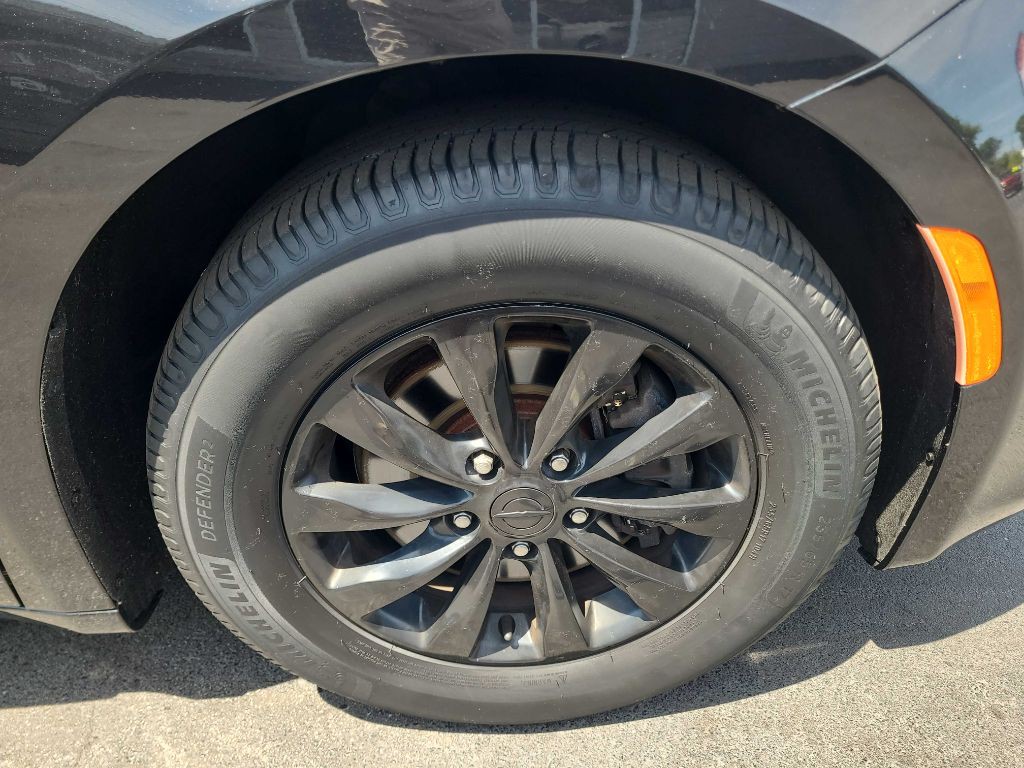 2018 Chrysler Pacifica Image 40