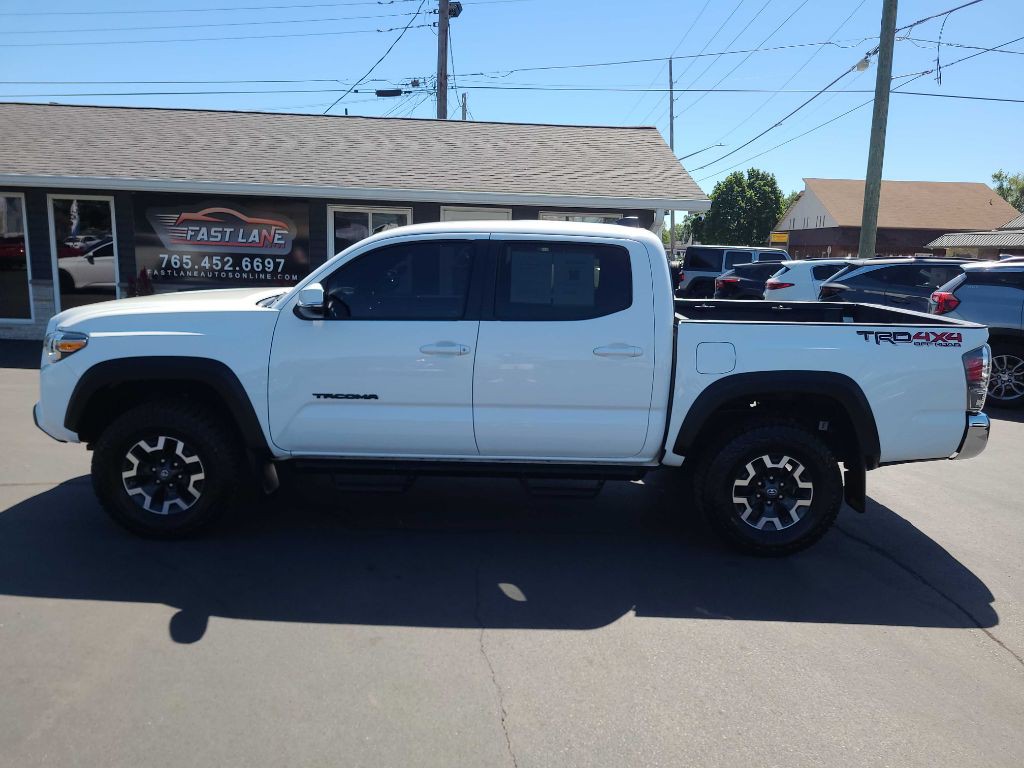2021 Toyota Tacoma Image 2