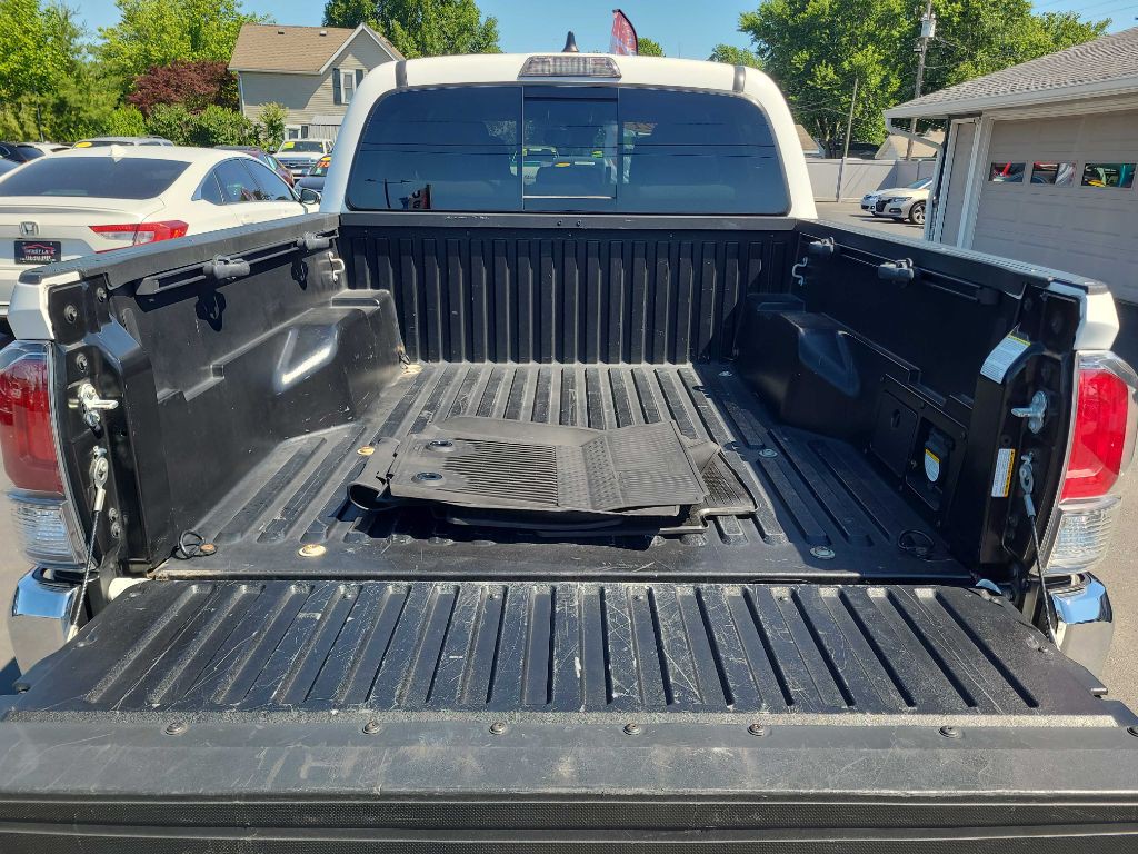 2021 Toyota Tacoma Image 14