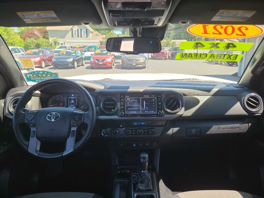 2021 Toyota Tacoma Image 15