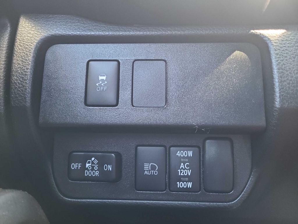 2021 Toyota Tacoma Image 18