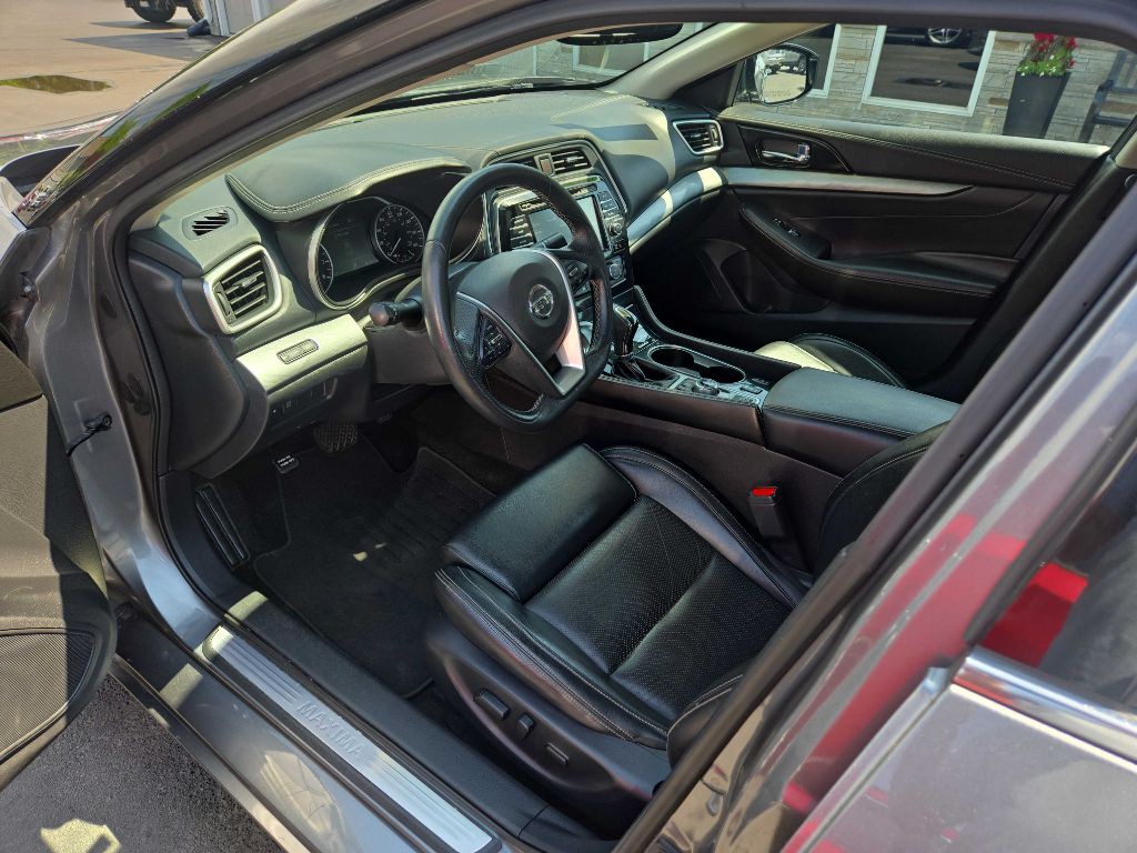 2018 Nissan Maxima Image 9