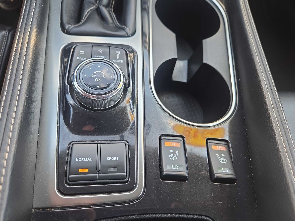2018 Nissan Maxima Image 24