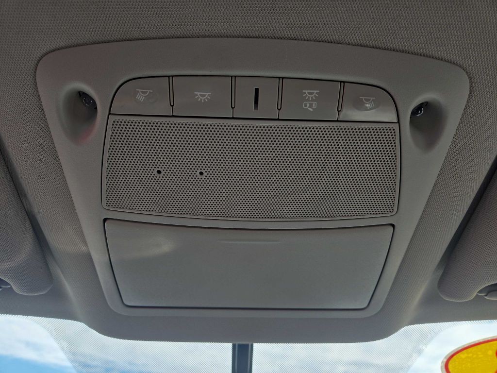 2018 Nissan Maxima Image 25