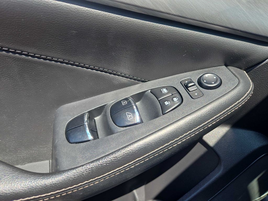 2018 Nissan Maxima Image 26