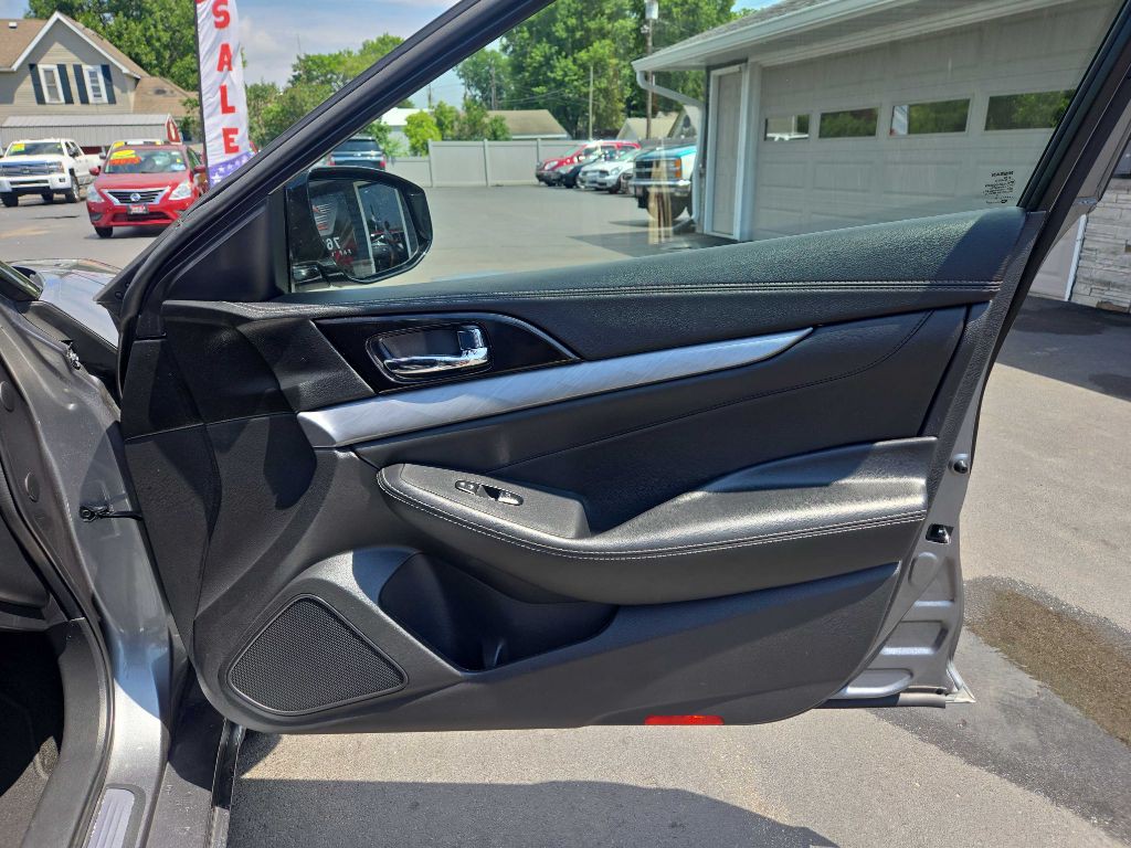 2018 Nissan Maxima Image 29