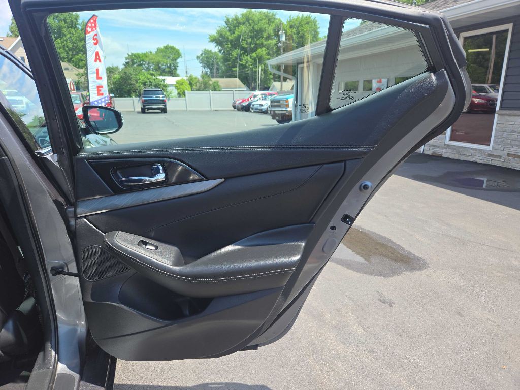 2018 Nissan Maxima Image 30