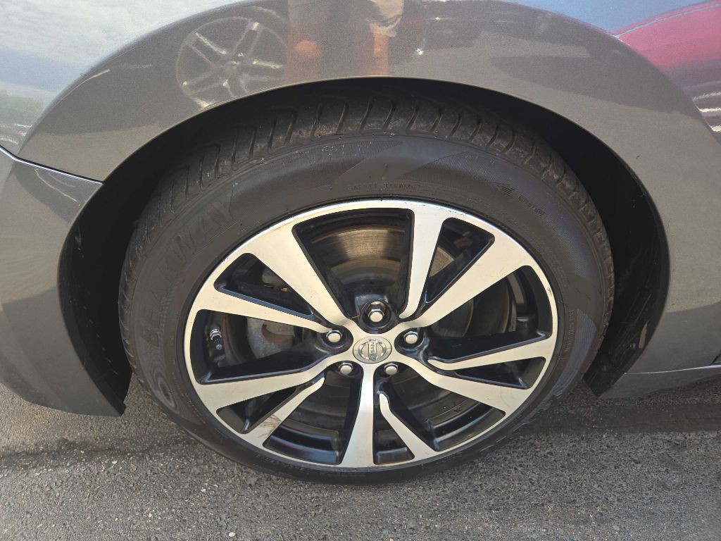 2018 Nissan Maxima Image 32