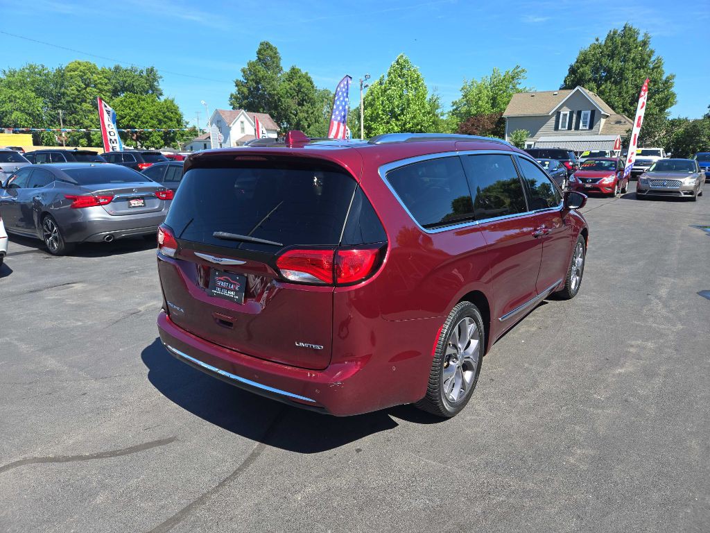 2020 Chrysler Pacifica Image 5