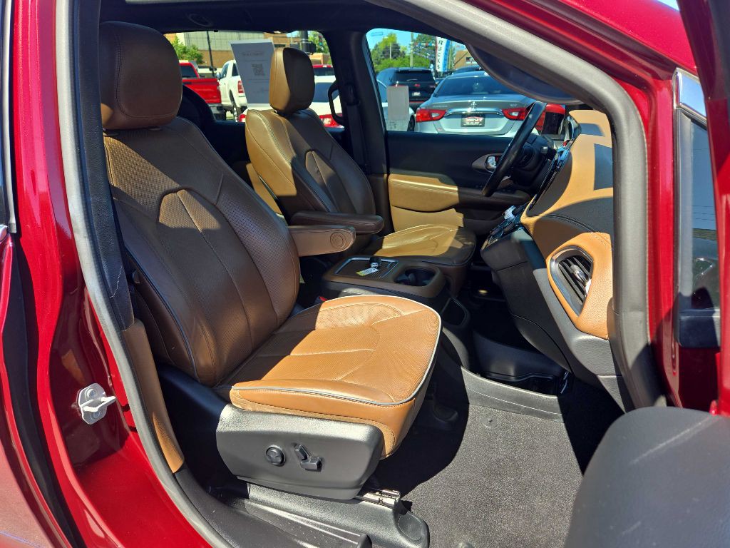 2020 Chrysler Pacifica Image 12