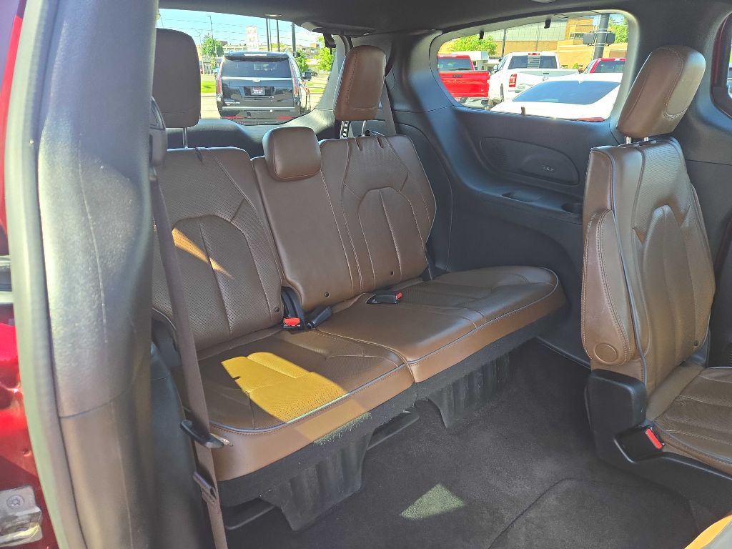 2020 Chrysler Pacifica Image 17