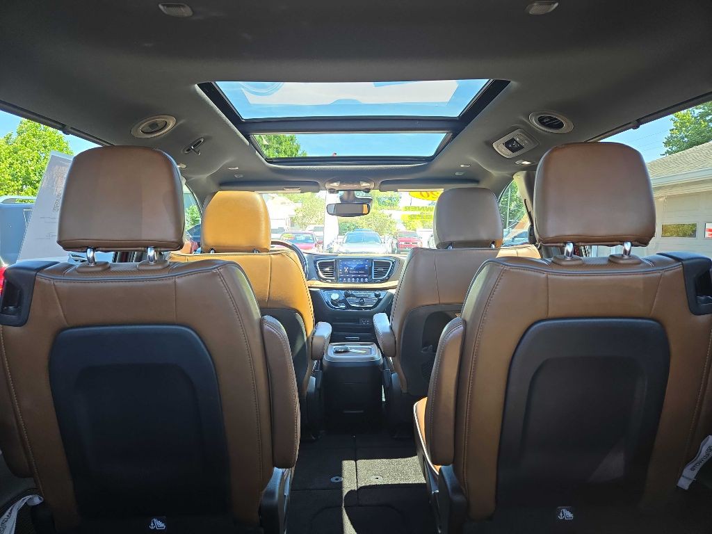 2020 Chrysler Pacifica Image 18