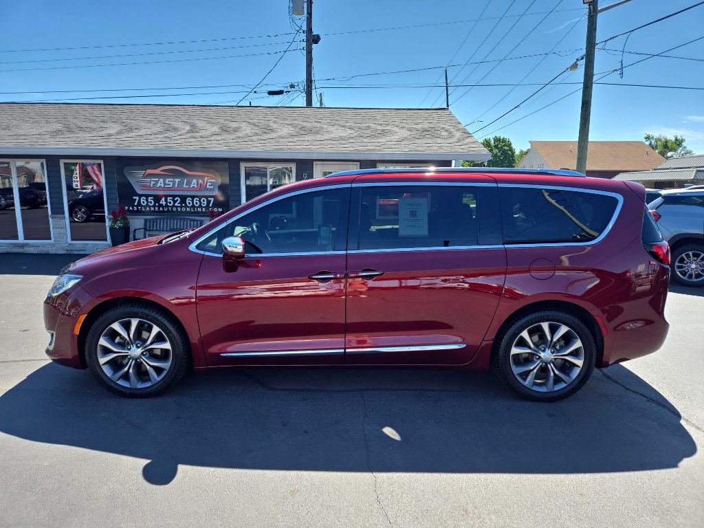2020 Chrysler Pacifica Image 2