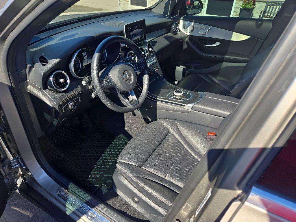 2019 Mercedes-Benz GLC-Class Image 10