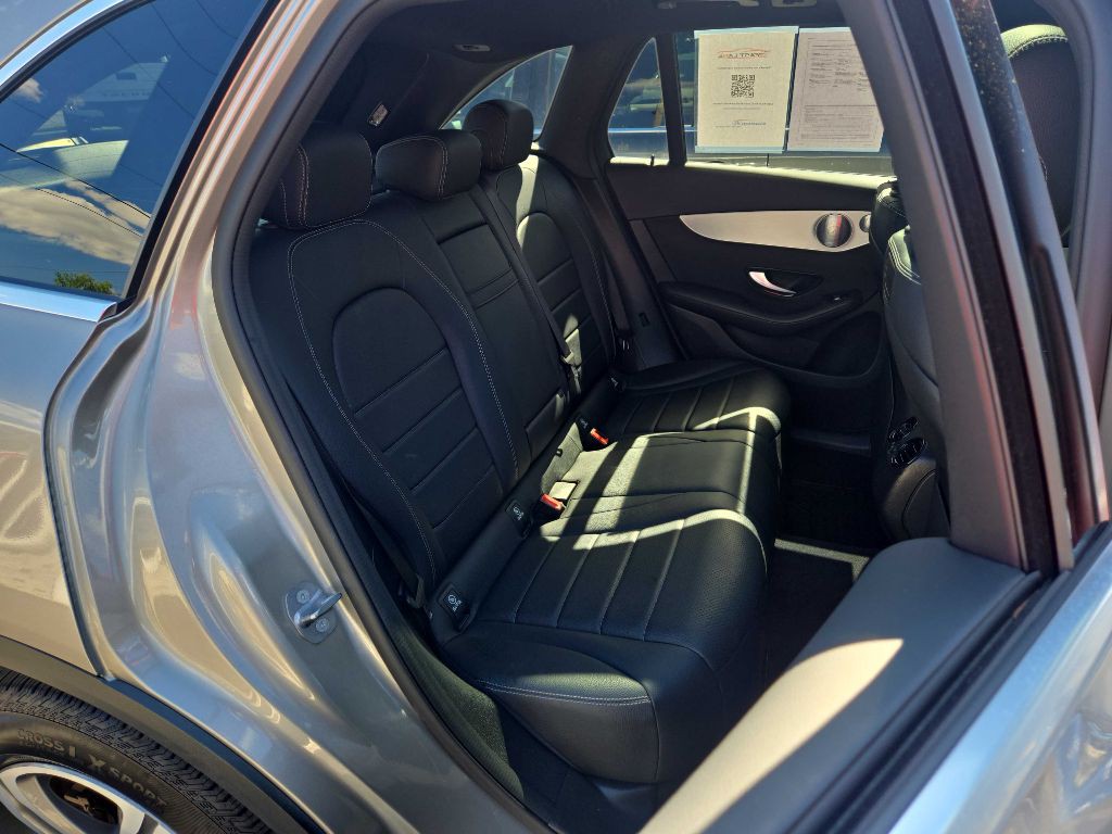 2019 Mercedes-Benz GLC-Class Image 14