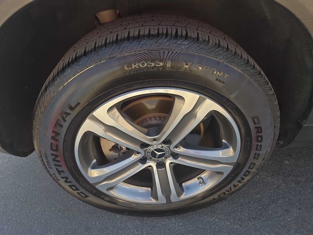 2019 Mercedes-Benz GLC-Class Image 36