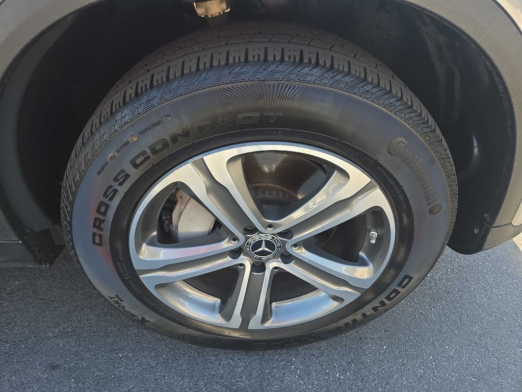 2019 Mercedes-Benz GLC-Class Image 37
