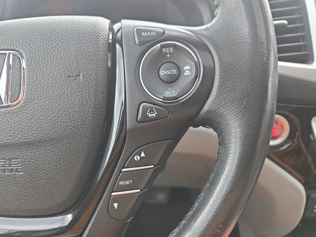 2016 Honda Pilot Image 24
