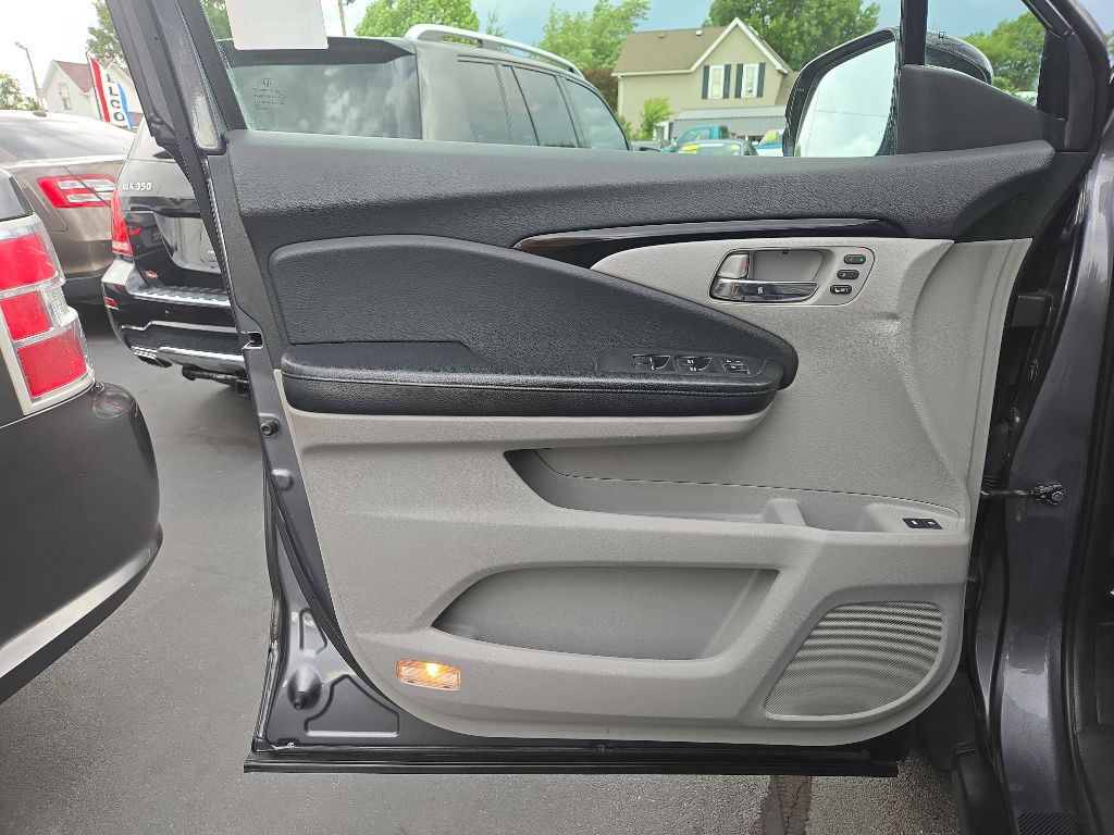 2016 Honda Pilot Image 37