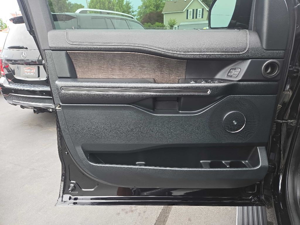 2021 Ford Expedition Image 42