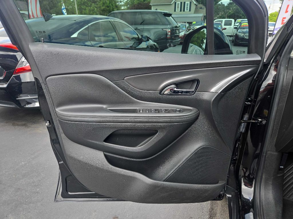 2017 Buick Enclave Image 32