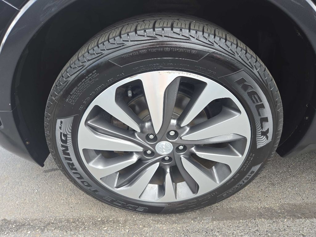 2017 Buick Enclave Image 36