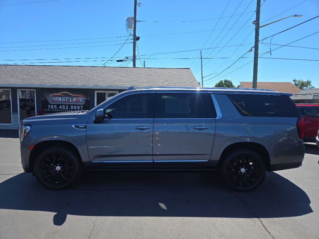 2021 GMC Yukon Image 2