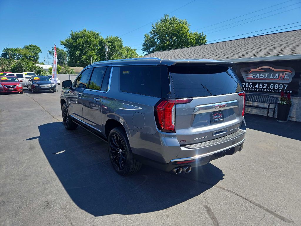 2021 GMC Yukon Image 3