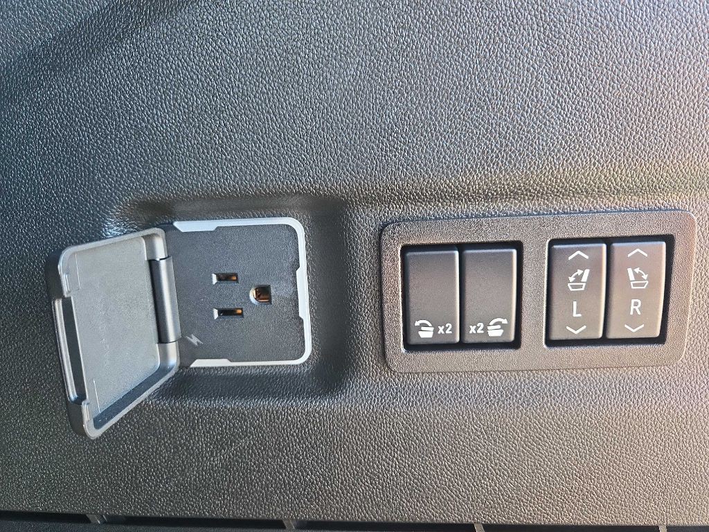 2021 GMC Yukon Image 17