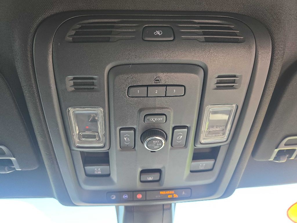 2021 GMC Yukon Image 35