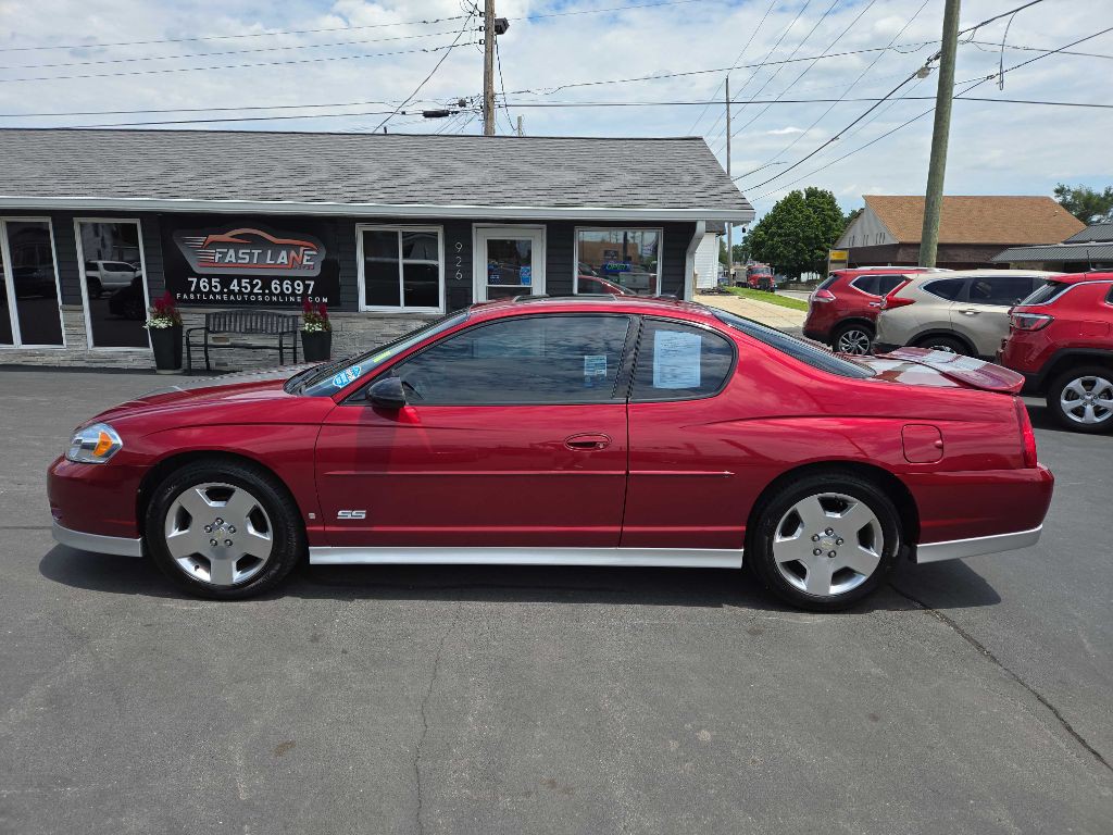 2007 Chevrolet Monte Carlo Image 2