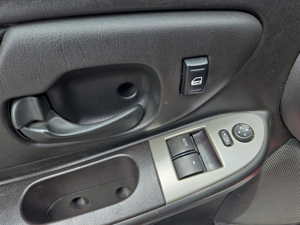 2007 Chevrolet Monte Carlo Image 24