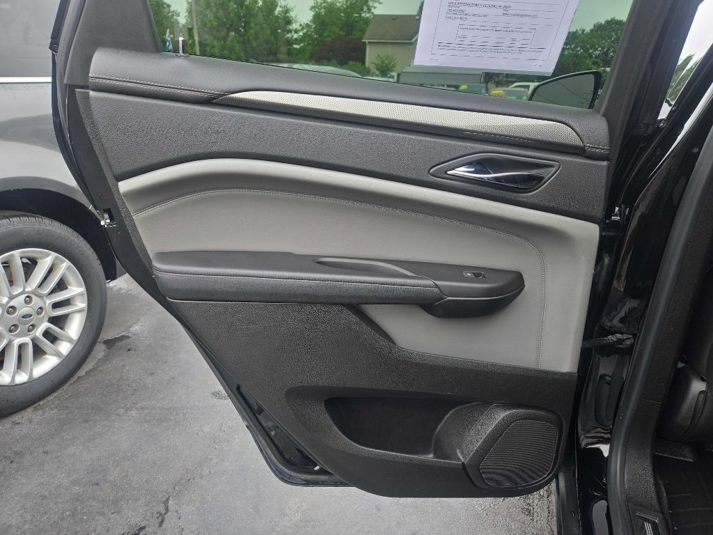 2011 Cadillac SRX Image 29