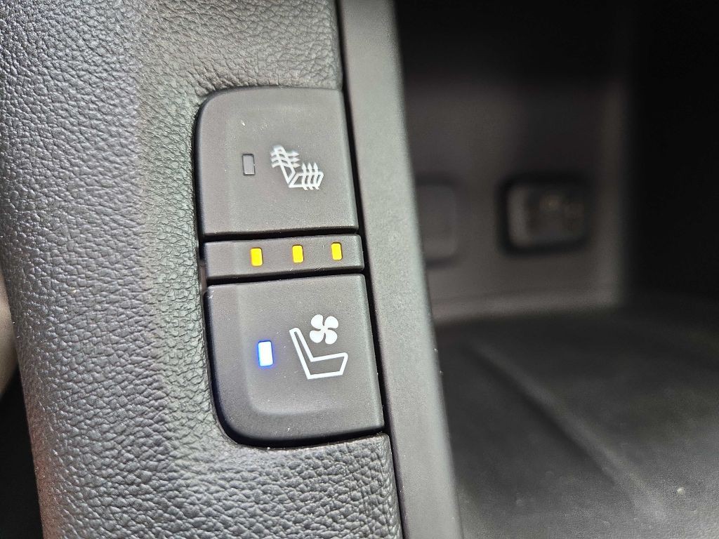 2019 GMC Acadia Image 28